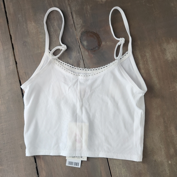 NWT Urban Outfitters x Dippin’ Daisies Luisa Graphic Cami – Size Small - Picture 3 of 5